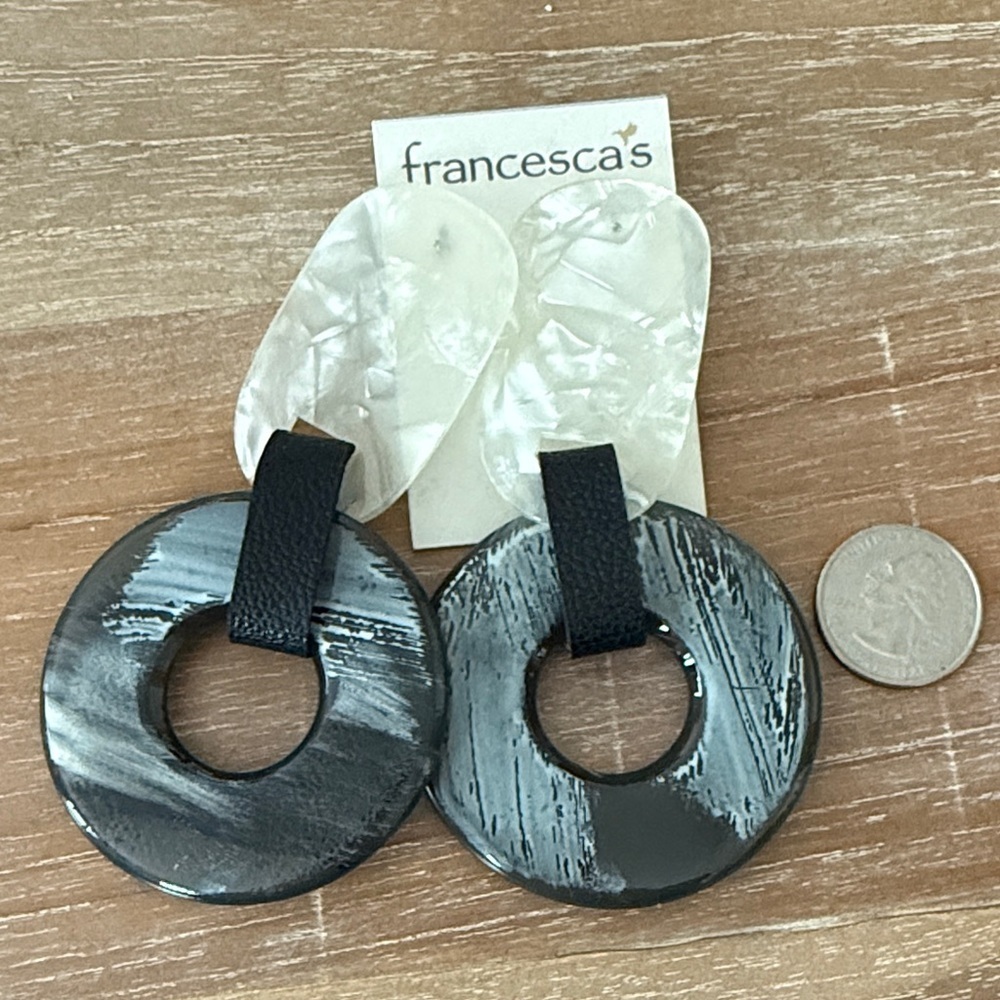 Francesca's Collections Black and Gray Statement Necklace